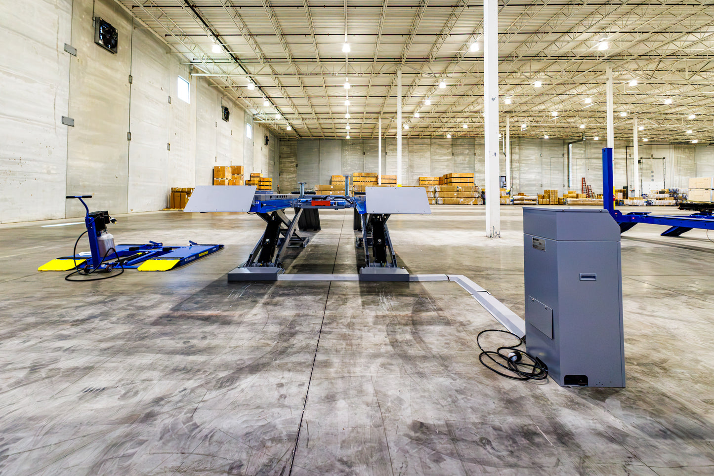 Atlas 12ASL 12,000 lb. Capacity Alignment Scissor Lift