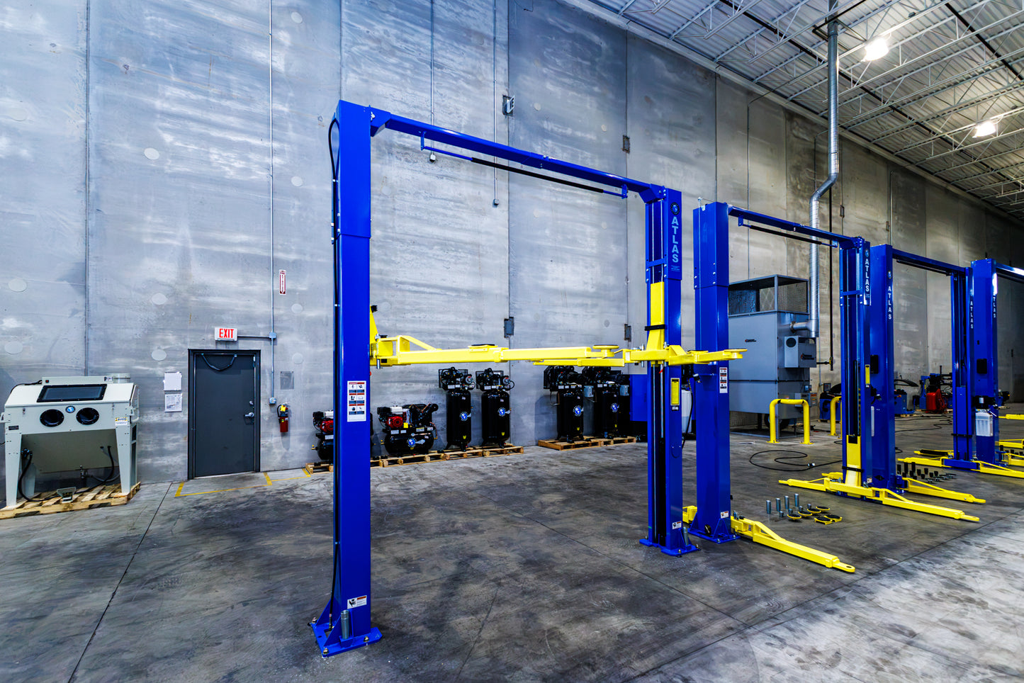 Atlas 9KOHX 9,000 lb Overhead 2-Post Lift