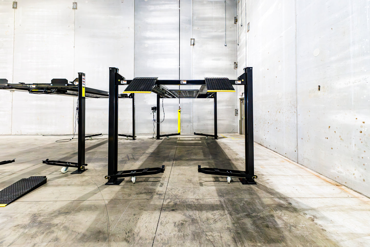 Atlas Garage PRO9000 9,000 lb 4-Post Lift