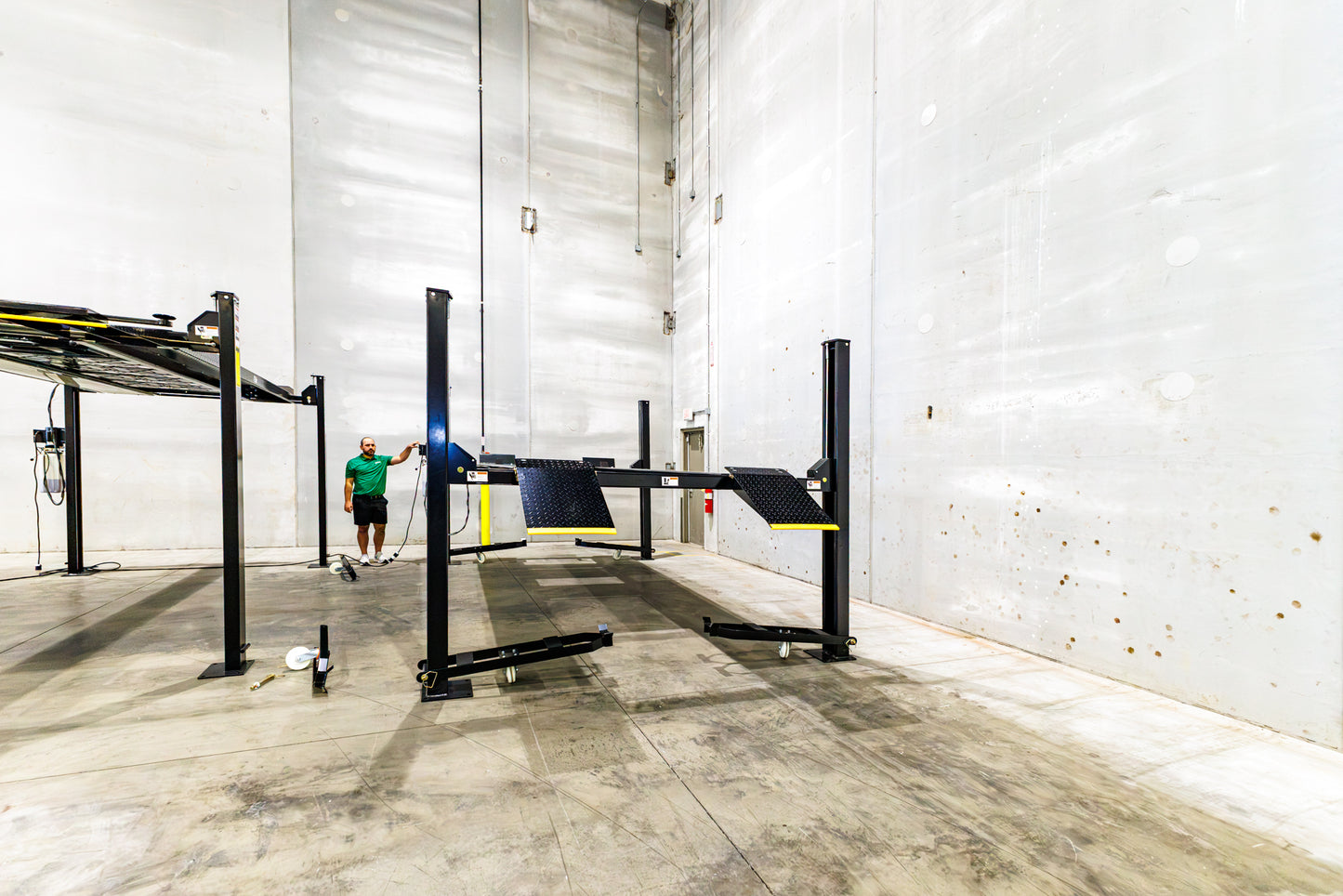 Atlas Garage PRO9000 9,000 lb 4-Post Lift