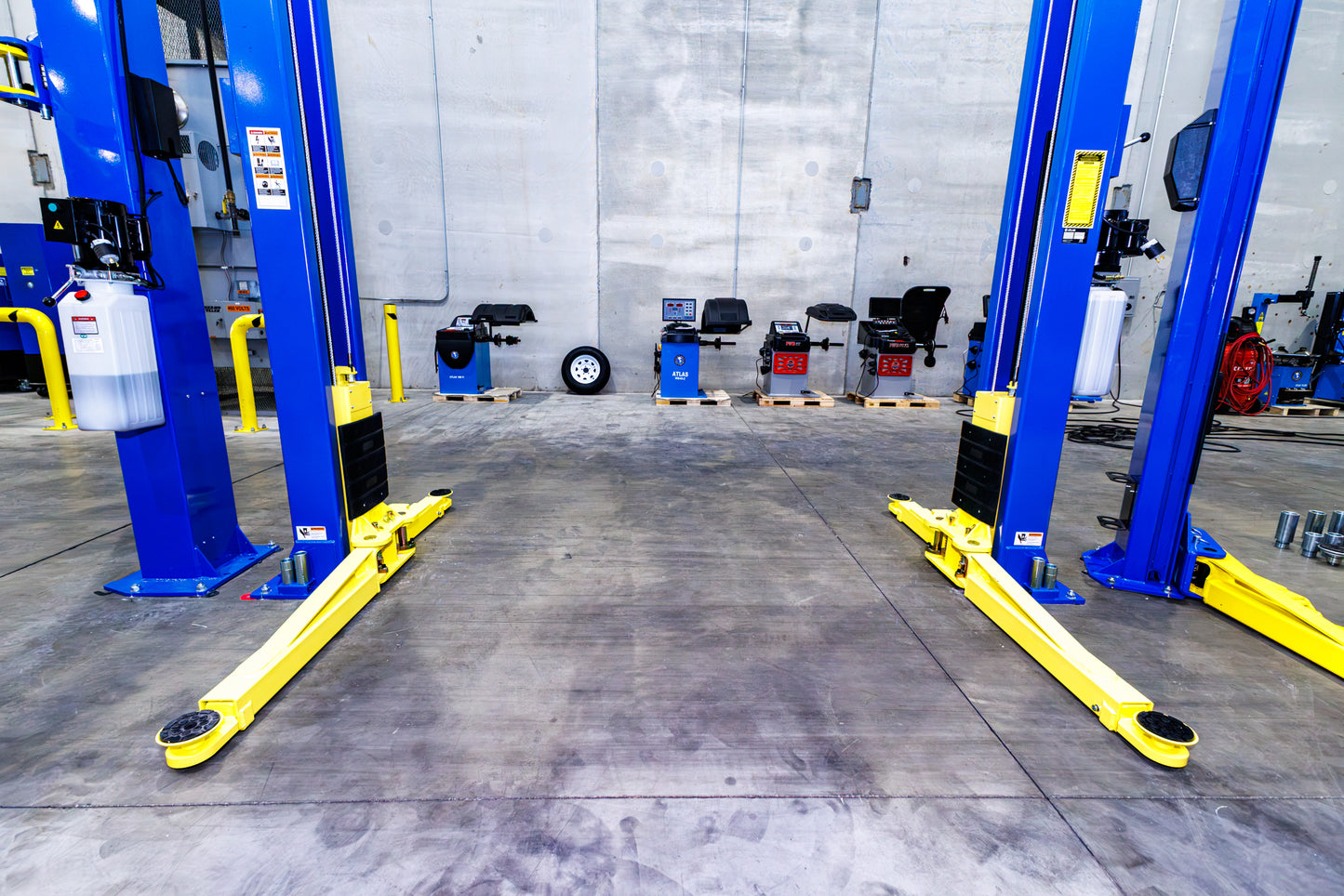 Atlas PV10PX 10,000 lb Overhead 2-Post Lift