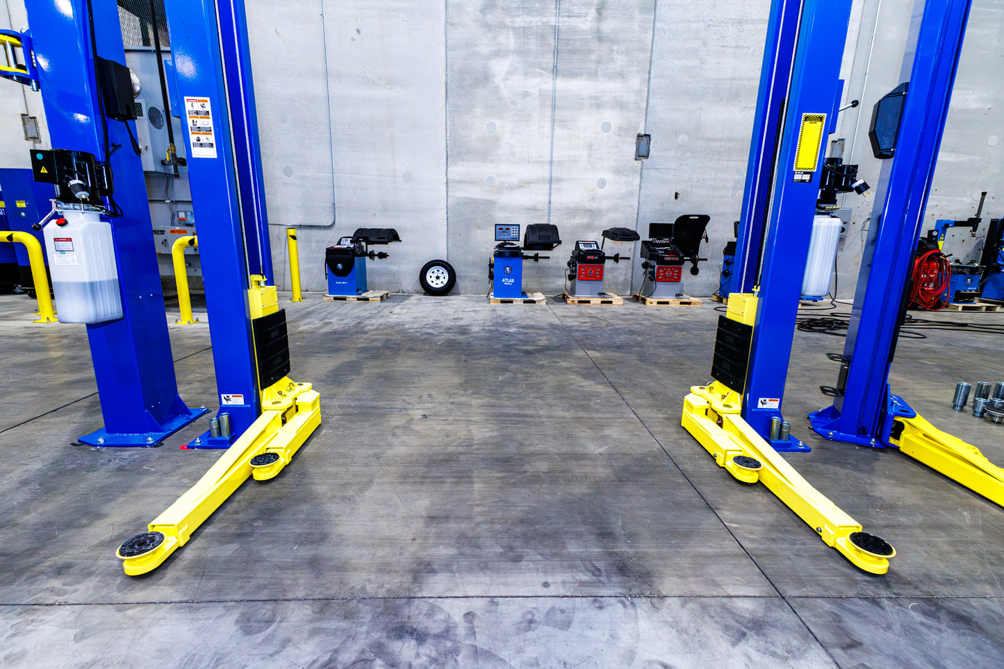 Atlas PV10PX 10,000 lb Overhead 2-Post Lift