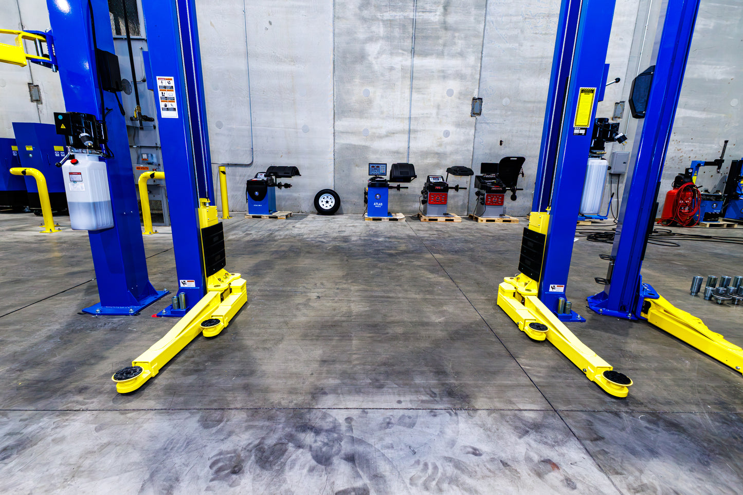 Atlas PV10PX 10,000 lb Overhead 2-Post Lift