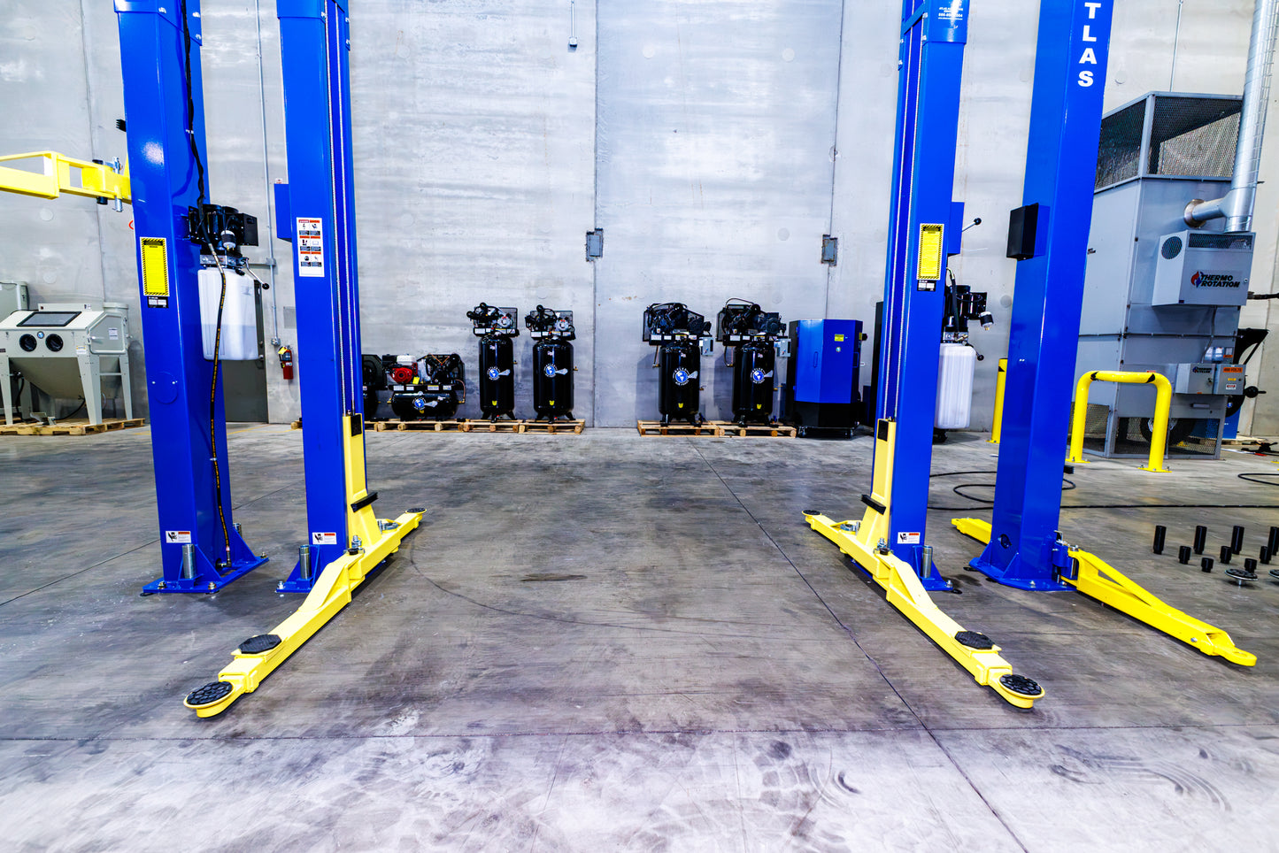 Atlas PRO-9D 9,000 lb Overhead 2-Post Lift